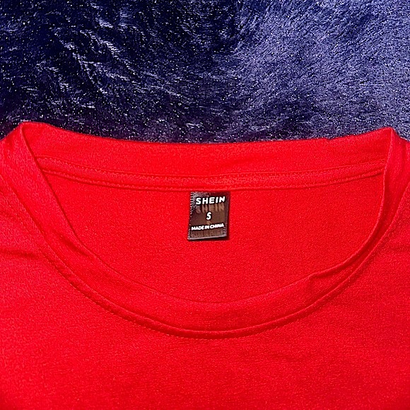 Shein Tee - Picture 3 of 3